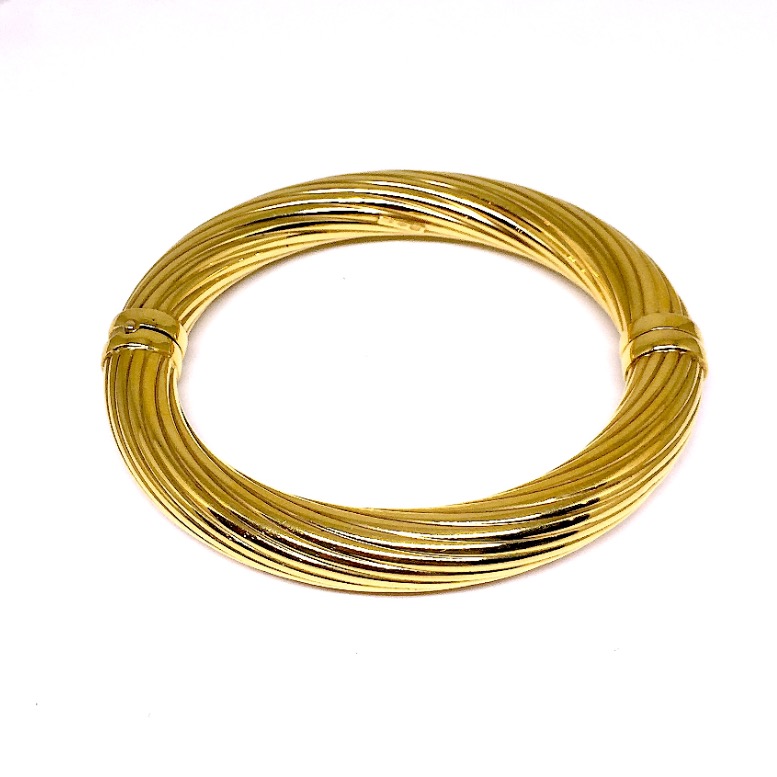 14kt yellow gold Swirl Bangle