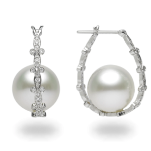 18 Kt White Gold South Sea Diamond Earrings