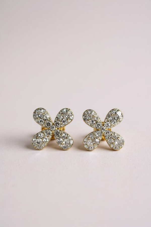 18kt Yellow Gold Diamond Floral Earrings
