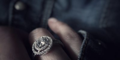 close-up-woman-wearing-diamond-ring