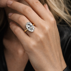Moval Desiree Engagement Ring